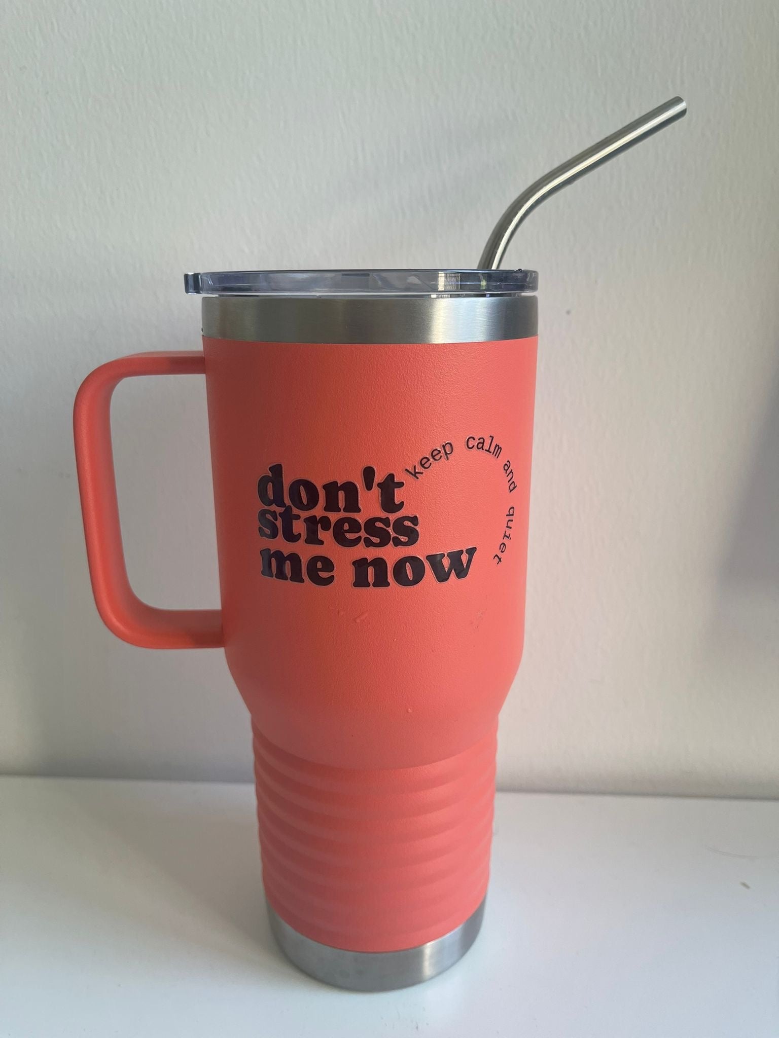 Mug da viaggio 600ml. Don't stress me now.