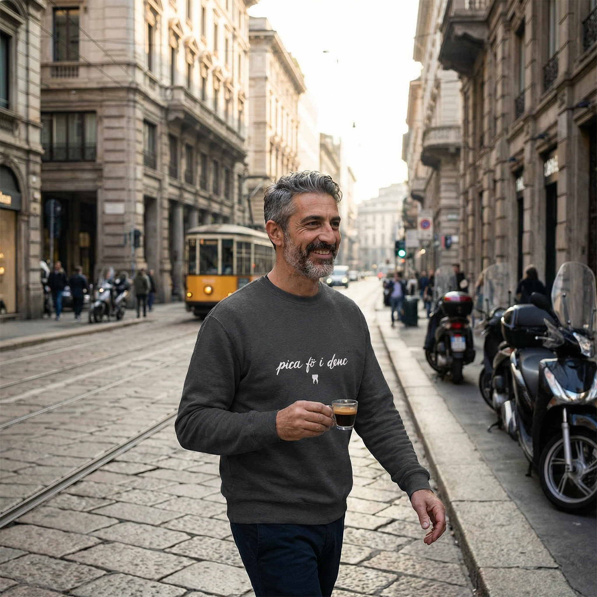 Felpa girocollo - Valtellina street - “Pica fo i denc” 🦷 | RICAMO PREMIUM